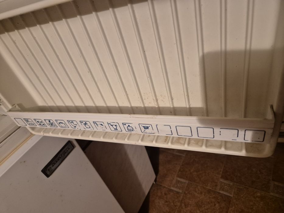 Lodówka Polar 284 A