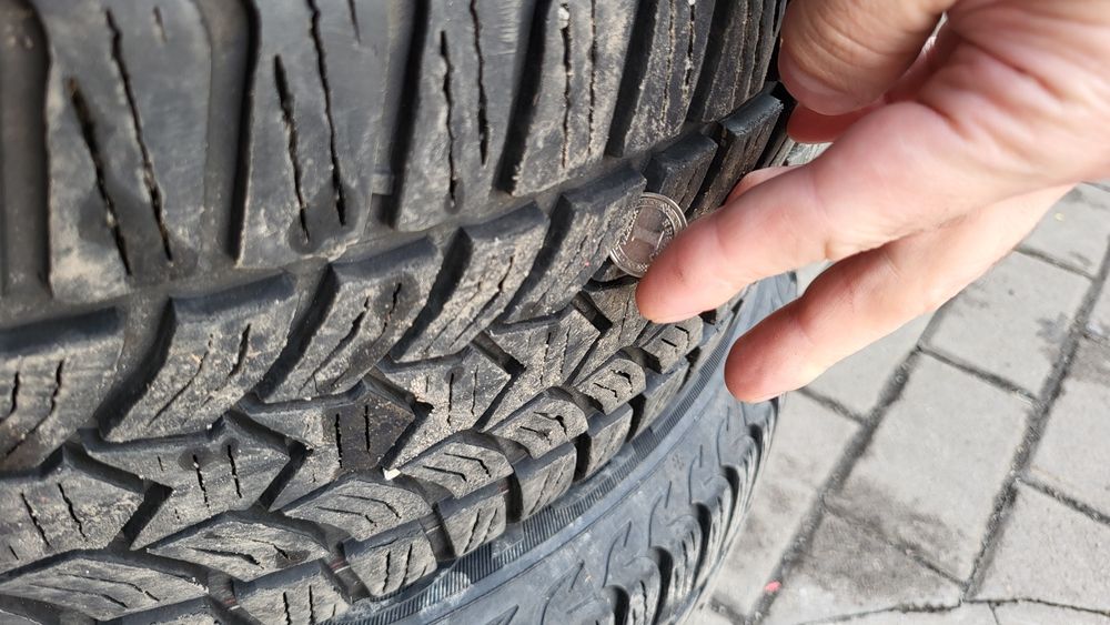 Зимові Шини Debica Frigo HP2 215/55 R17 98V FP(Франція) 4шт.