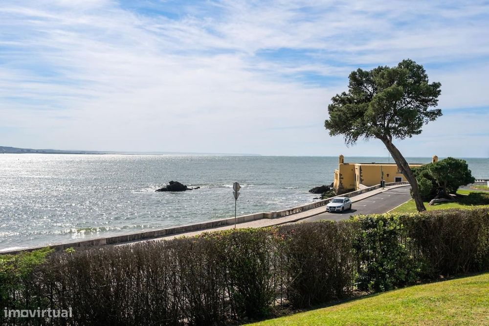 Apartamento T3 com jardim, Paço de Arcos, Oeiras