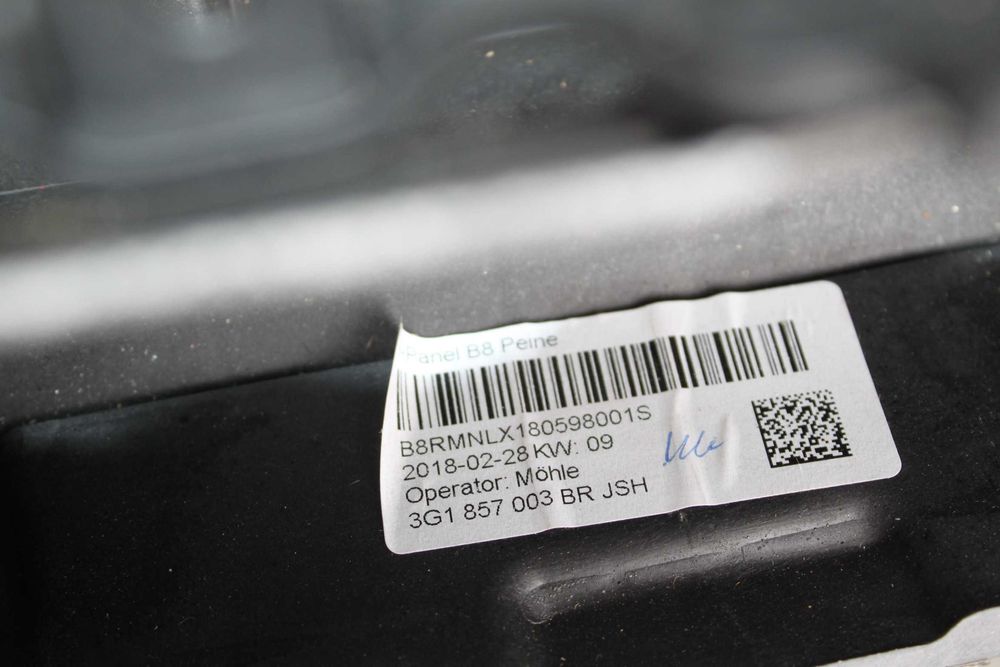 VW Passat B8 lift konsola airbag pasy szara oryginalna