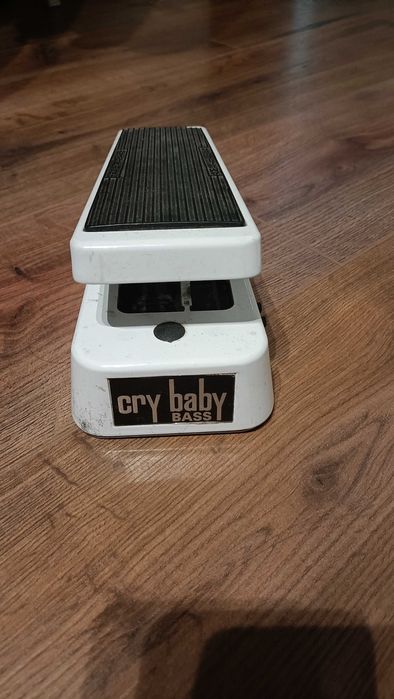 Mesa Behringer Xenyx X2222USB e outro material