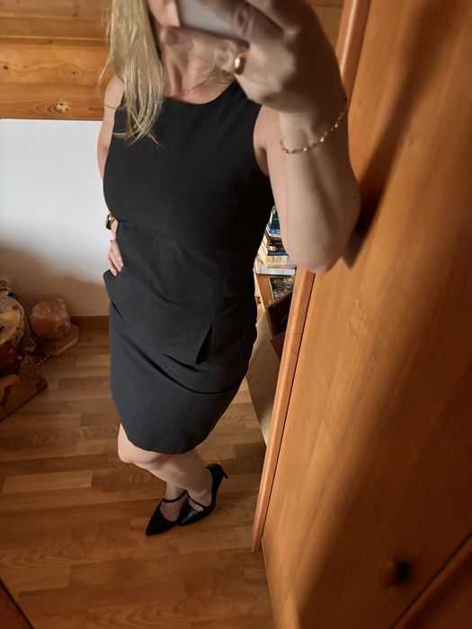 Sukienka biznesowa 38