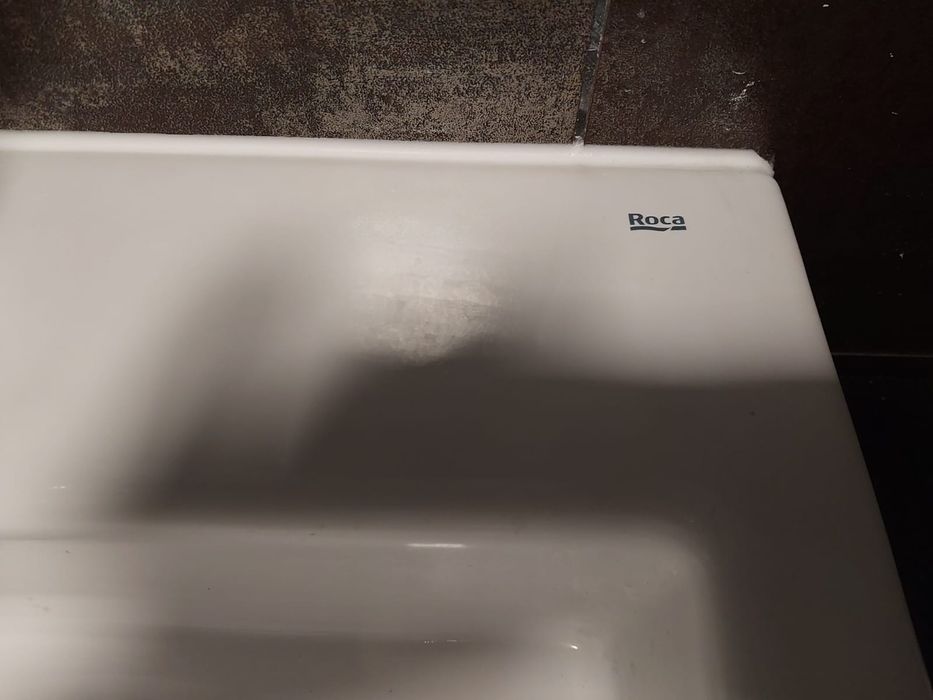 Umywalka  ROCA, plus bateria hansgrohe