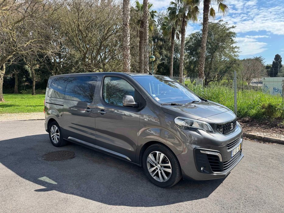 PEUGEOT TRAVELLER 8 Lugares Full Extras