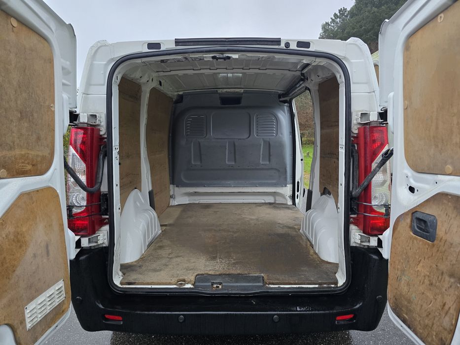 Peugeot Expert 3 lugares L1H1