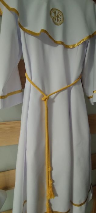 Alba komunijna na uroczystość przyjęcia I Komunii Świętej