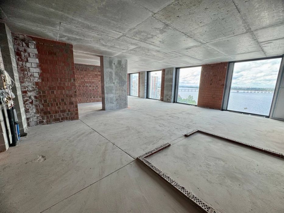 Продам 4-комн.квартиру с шикарным видом на р.Днепр в ЖК «Маяк». Mayak