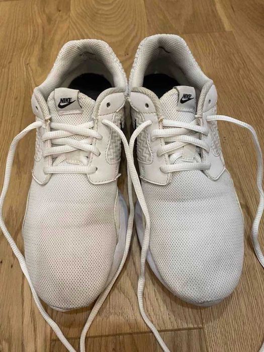 Buty NIKE r 39 białe
