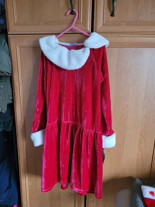 Świąteczna czerwona sukienka Mikołajki