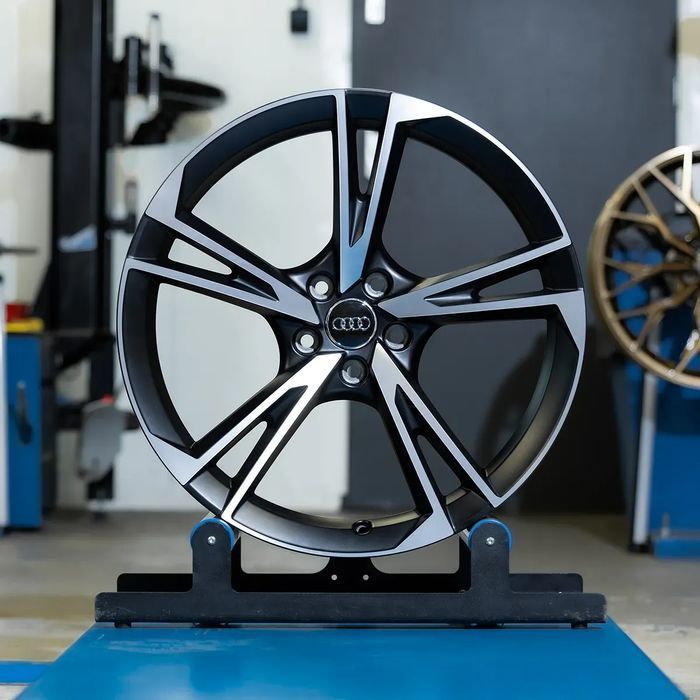 FABRYCZNIE NOWE Oryginalne Felgi Audi 20" A4 A5 S5 A6 A7 A8 Q3 Q5 Q7
