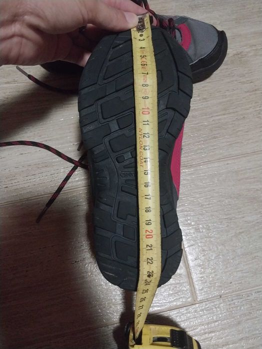 Продам   чобітки