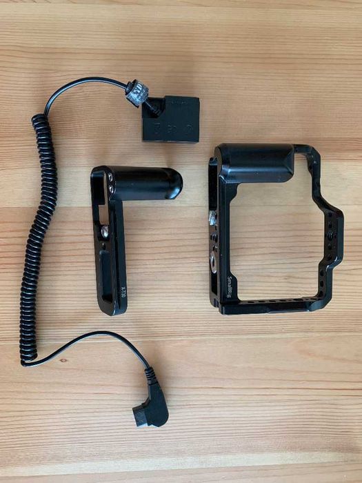 Gaiola e punhos para Fujifilm X-T30 I, II ou III + bateria fictícia