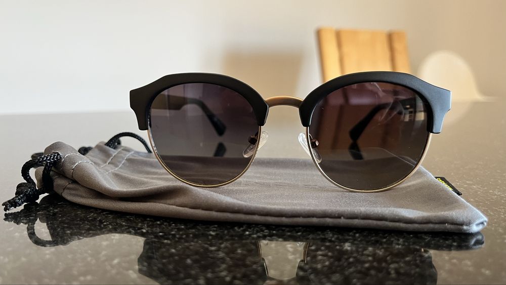Óculos de sol hawkers