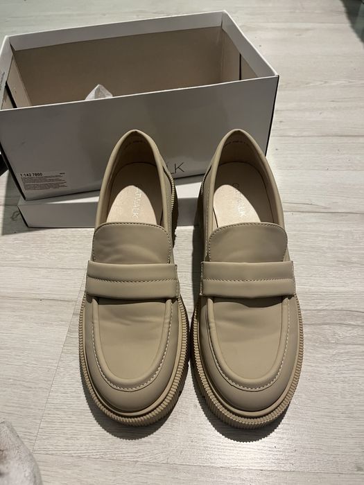 Nowe w pudełku loafers 38 deichann catwalk beżowe w pudełku
