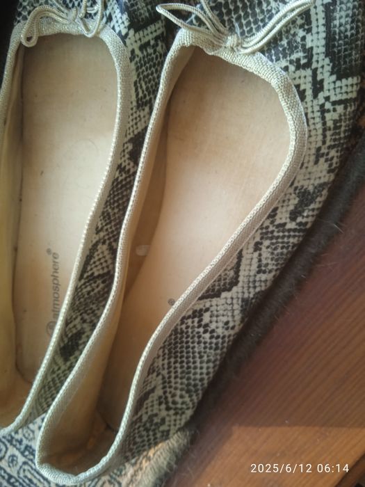 Віддам взуття в відмінному стані.