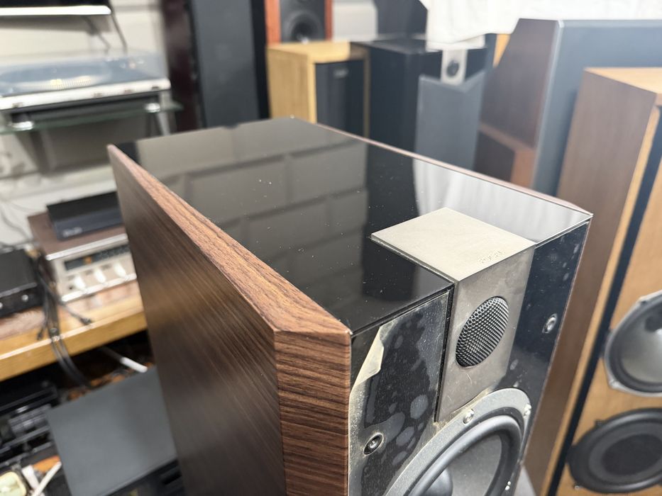 Focal chorus 826v noyer