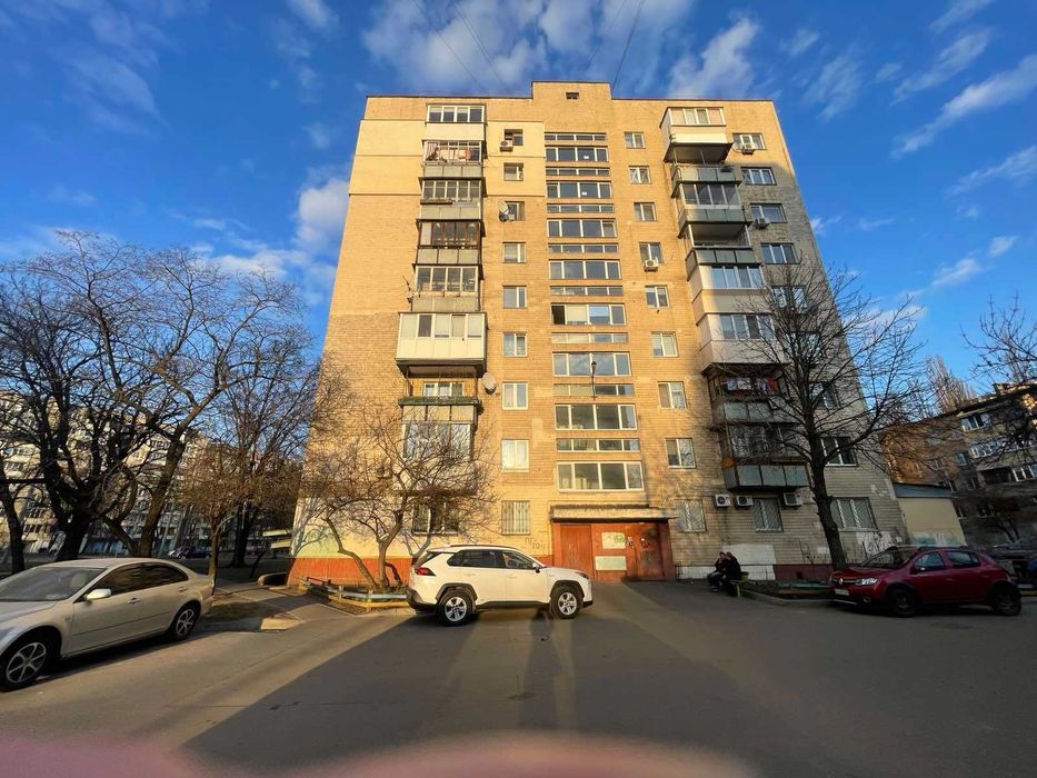 Без % продам 1к 39 м2, вул. Івашкевича Ярослава, 14 Мінська