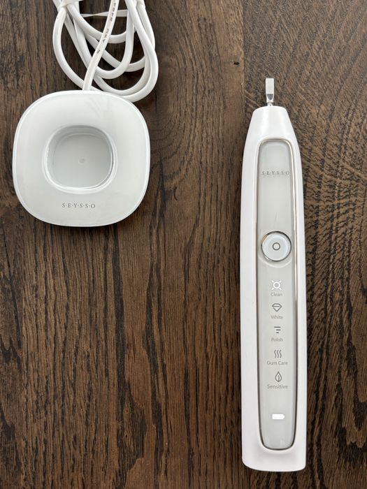 Seysso Gold White