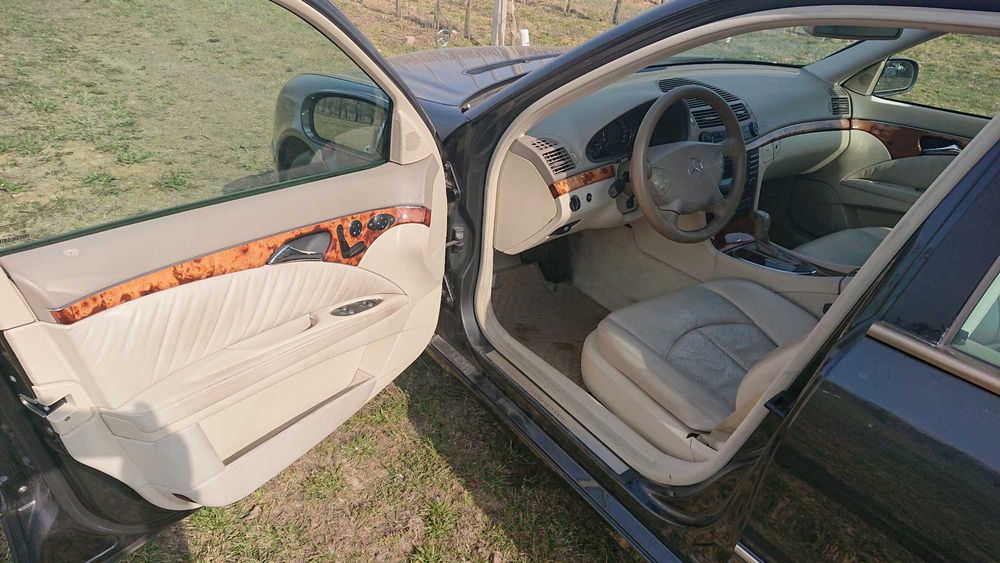 Mercedes Benz E320 Wzorowy