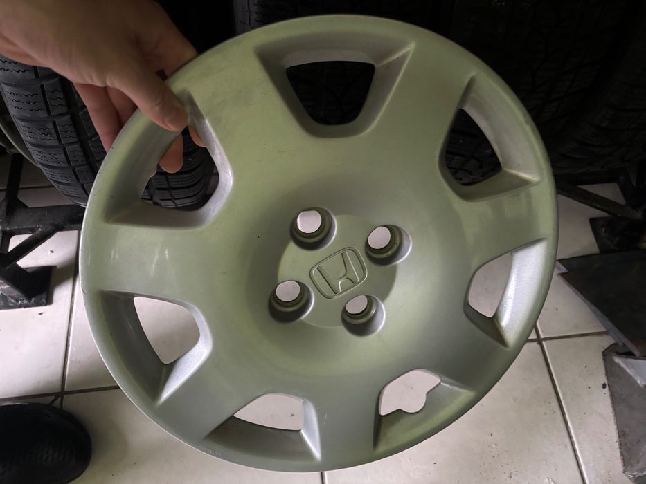 Felgi stalowe z oponami 185/65 R15