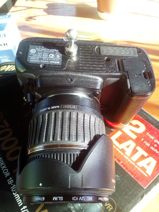Nikon D7000+ Спалах+ Бустер