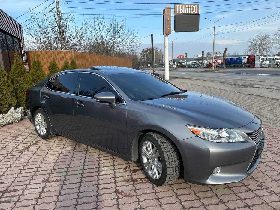 Продам Lexus ES 350