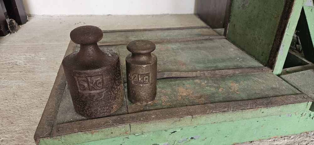 Waga dziesiętna  + odwazniki  stan dobry