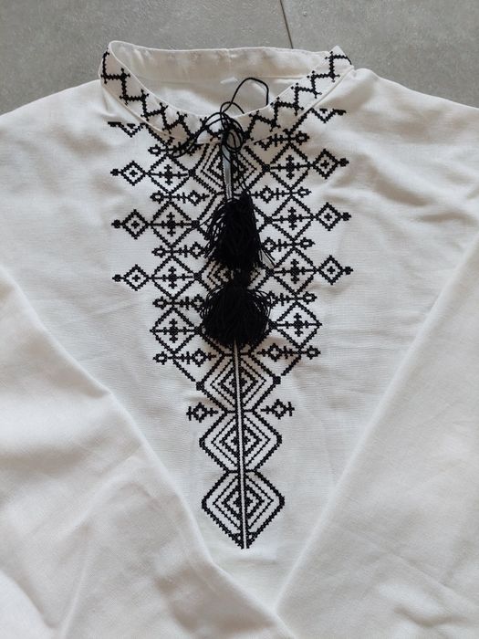 Вишиванка для дівчаток