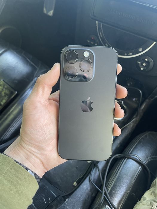 Iphone 3 - купить телефоны и аксессуары - Цена на OLX.ua