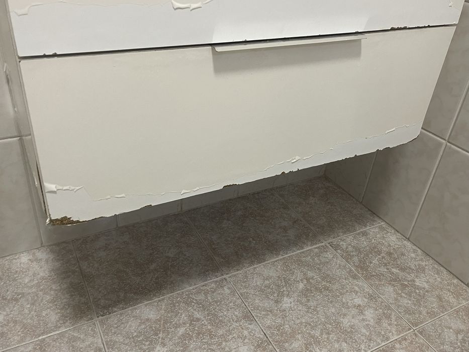 Móvel wc com o respetico lavatório Leroy Merlin