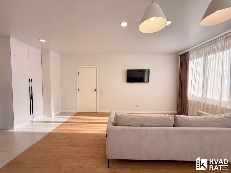 Продаж просторої однокімнатної квартири з ремонтом у Європейське  Сіті