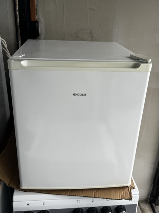 Exquisit Mini lodówka KB05-V-040E biała | pojemność użytkowa 40 l