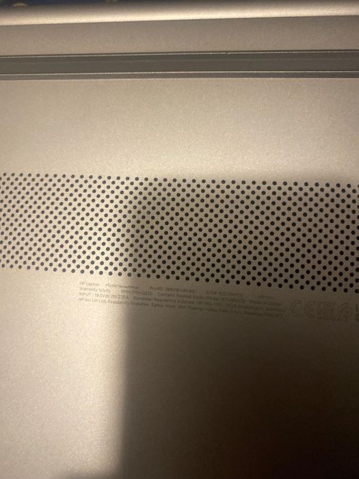 Ноутбук HP Ryzen Serie 5 Natural Silver