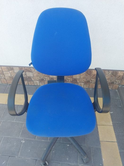 Продам комп'ютерні крісла