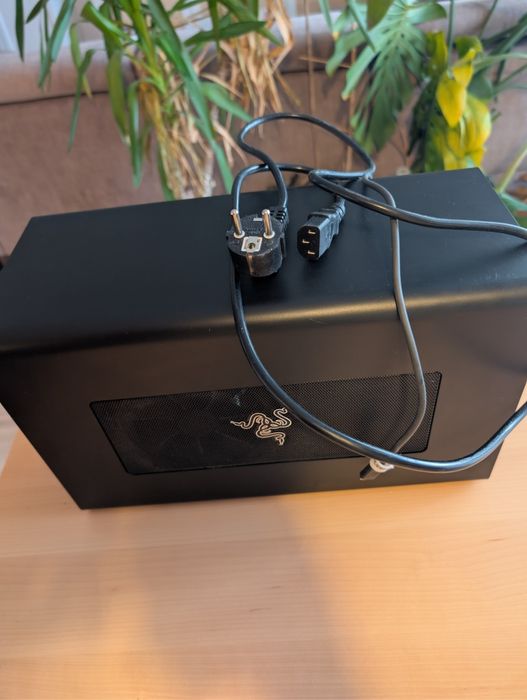 Razer Core X – Obudowa eGPU - zamień laptopa w sprzęt gamingowy