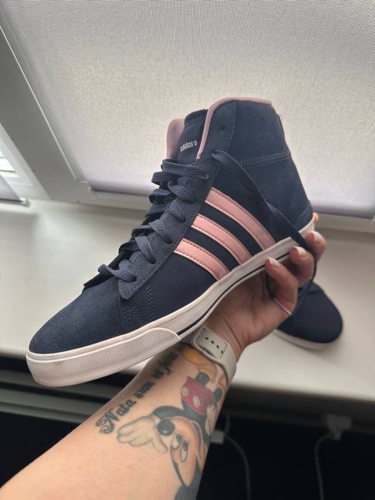 Высокі кросівки Adidas