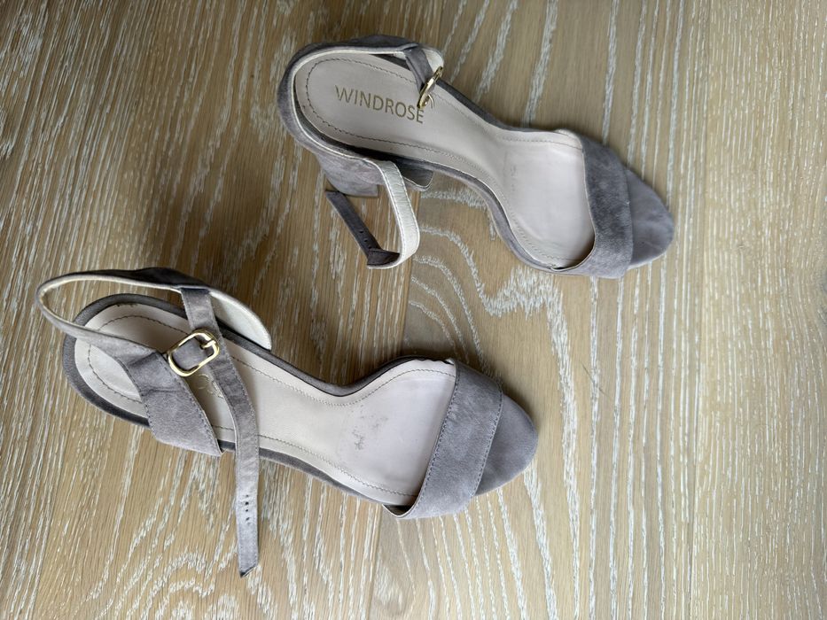 Босоніжки Wind Rose, бежевий замш, 38 розмір