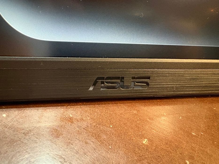 Monitor portátil Asus 15.6”