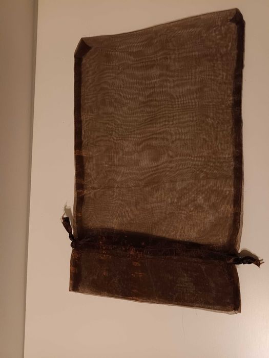 Pequenas bolsas em tecido