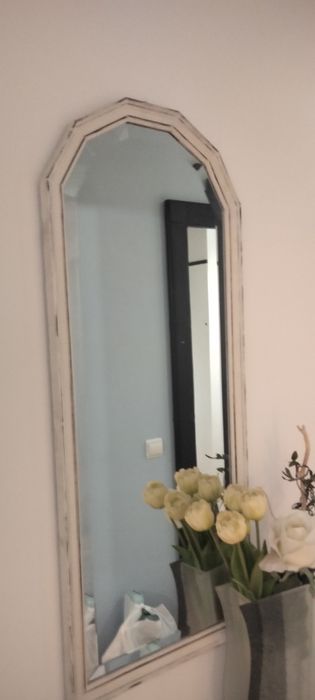 Vintage Table and Mirror64729488512130121