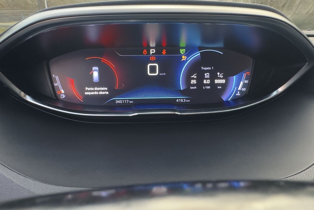 Peugeot 5008• 2019 7lug•Allure 1.5BlueHDi • automático • pronto a circular