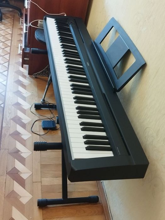 Продам электронное пианино Yamaha