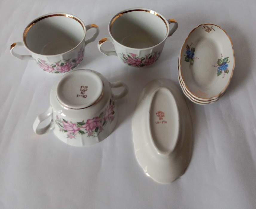 Чашки, кружки, лотки эмаль СССР и др.- распродажа