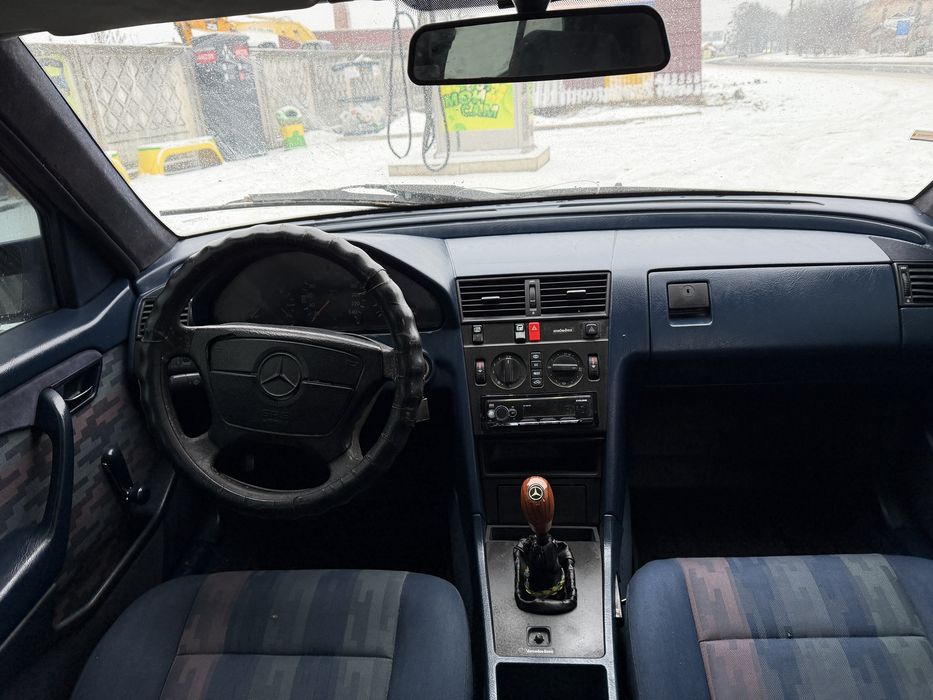 Продам Mercedes C180