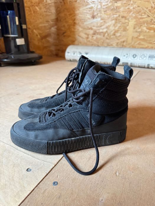 Кросівки жіночі зимові Adidas SAMBA BOOT W GZ8107