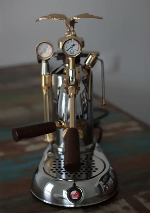 Нова леверна кавомашина La Pavoni Expo