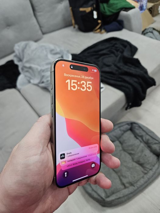 Продам iPhone 15 Pro 256