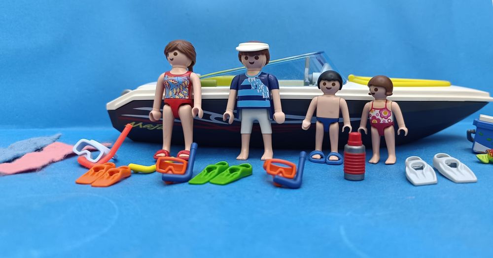 Playmobil ,barco e familia