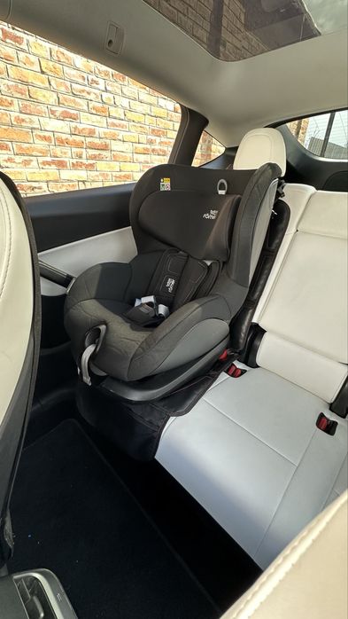 Автокрісло дитяче Britax-Romer Trifix2 i-Size чорне