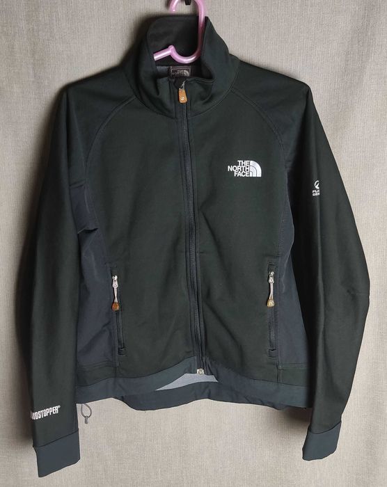 Kurtka softshell damska marki The North Face